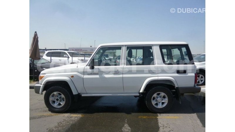 Big with watermark toyota land cruiser agadez import dubai 5925