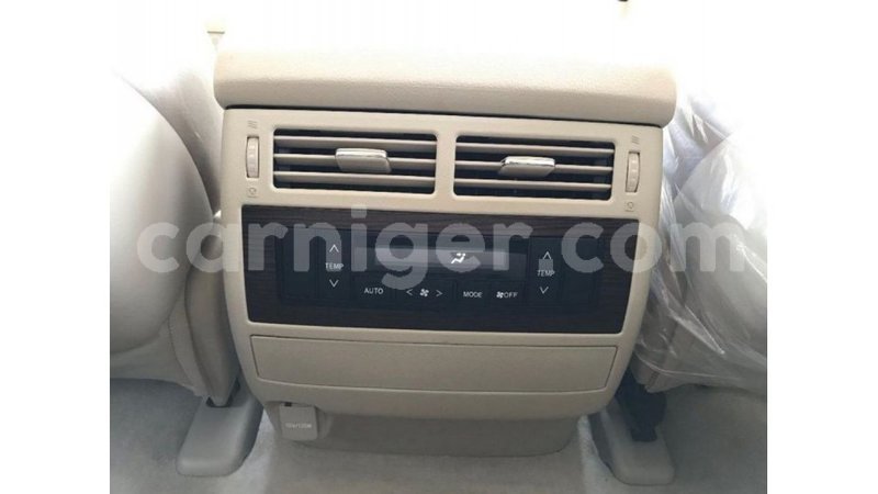 Big with watermark toyota land cruiser agadez import dubai 5926