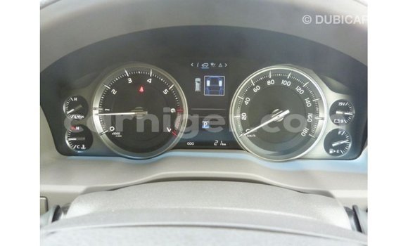 Acheter Import Utilitaire Toyota Land Cruiser Noir à Import - Dubai, Agadez Acheter Import Utilitaire Toyota Land Cruiser Noir à Import - Dubai, Agadez