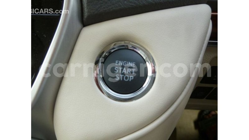 Big with watermark toyota land cruiser agadez import dubai 5928