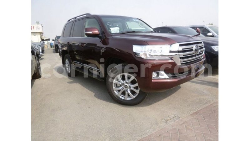 Big with watermark toyota land cruiser agadez import dubai 5929