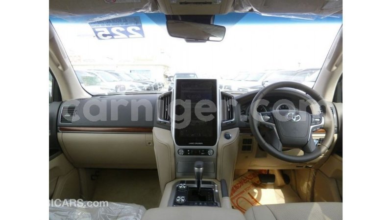 Big with watermark toyota land cruiser agadez import dubai 5929