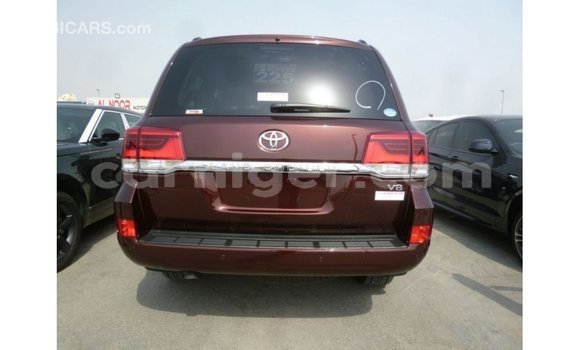 Buy Import Toyota Land Cruiser Other Truck in Import - Dubai in Agadez Buy Import Toyota Land Cruiser Other Truck in Import - Dubai in Agadez