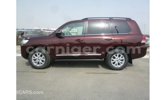 Buy Import Toyota Land Cruiser Other Truck in Import - Dubai in Agadez Buy Import Toyota Land Cruiser Other Truck in Import - Dubai in Agadez