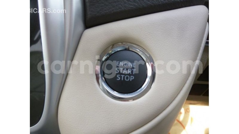 Big with watermark toyota land cruiser agadez import dubai 5929