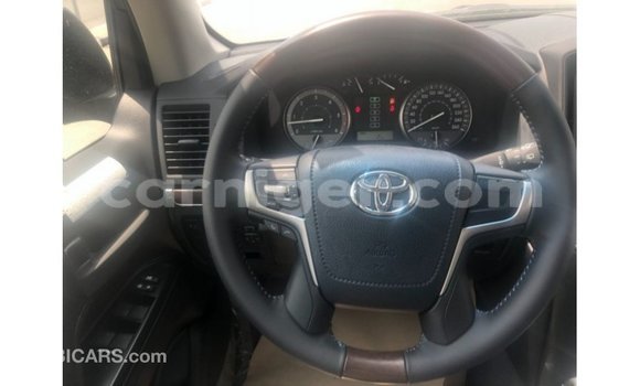 Buy Import Toyota Land Cruiser Other Truck in Import - Dubai in Agadez Buy Import Toyota Land Cruiser Other Truck in Import - Dubai in Agadez