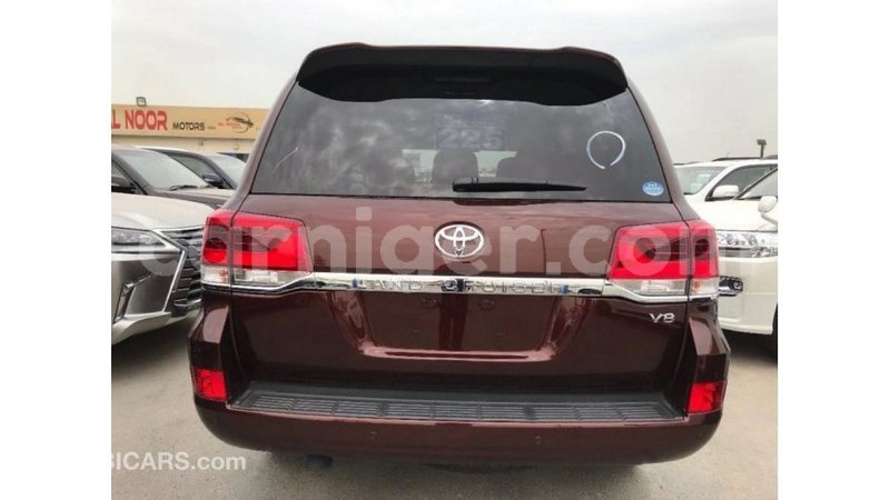 Big with watermark toyota land cruiser agadez import dubai 5931