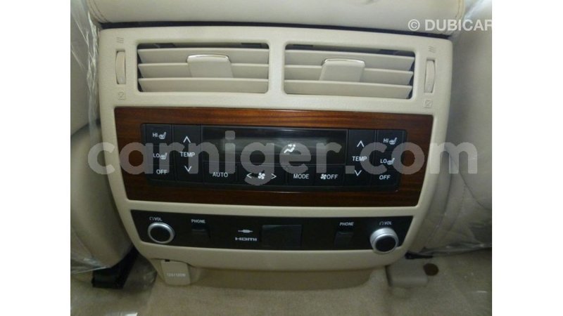 Big with watermark toyota land cruiser agadez import dubai 5933