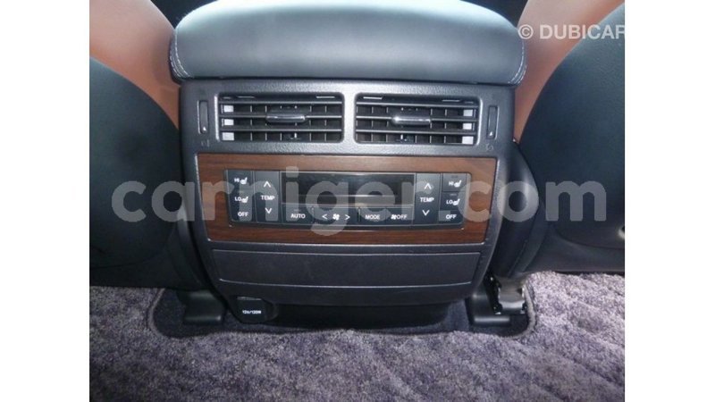 Big with watermark toyota land cruiser agadez import dubai 5934