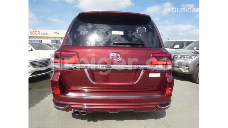 Big with watermark toyota land cruiser agadez import dubai 5935