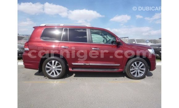 Sayi Imported Toyota Land Cruiser Red Babbar mota in Import - Dubai a Agadez Sayi Imported Toyota Land Cruiser Red Babbar mota in Import - Dubai a Agadez