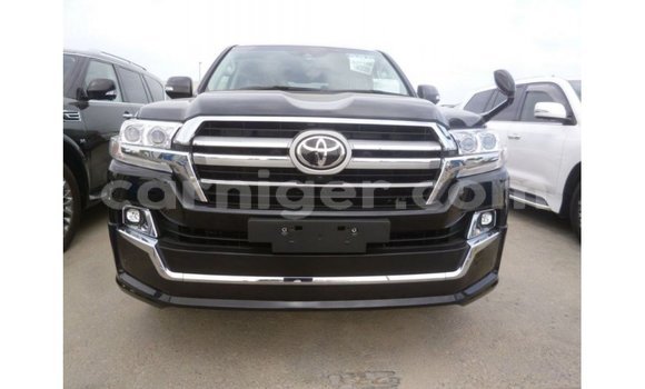 Acheter Import Utilitaire Toyota Land Cruiser Noir à Import - Dubai, Agadez Acheter Import Utilitaire Toyota Land Cruiser Noir à Import - Dubai, Agadez