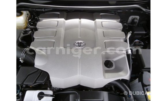 Acheter Import Utilitaire Toyota Land Cruiser Noir à Import - Dubai, Agadez Acheter Import Utilitaire Toyota Land Cruiser Noir à Import - Dubai, Agadez