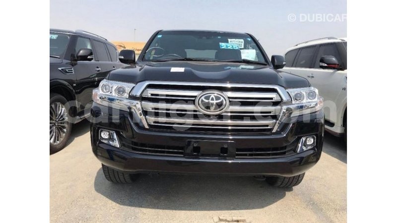 Big with watermark toyota land cruiser agadez import dubai 5937