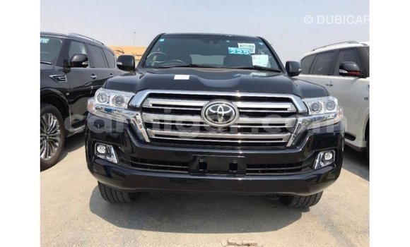 Acheter Import Utilitaire Toyota Land Cruiser Noir à Import - Dubai, Agadez Acheter Import Utilitaire Toyota Land Cruiser Noir à Import - Dubai, Agadez