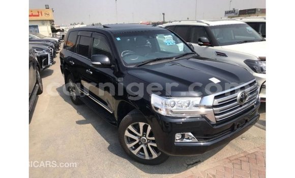 Acheter Import Utilitaire Toyota Land Cruiser Noir à Import - Dubai, Agadez Acheter Import Utilitaire Toyota Land Cruiser Noir à Import - Dubai, Agadez