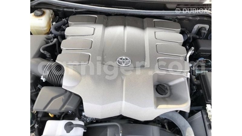 Big with watermark toyota land cruiser agadez import dubai 5937