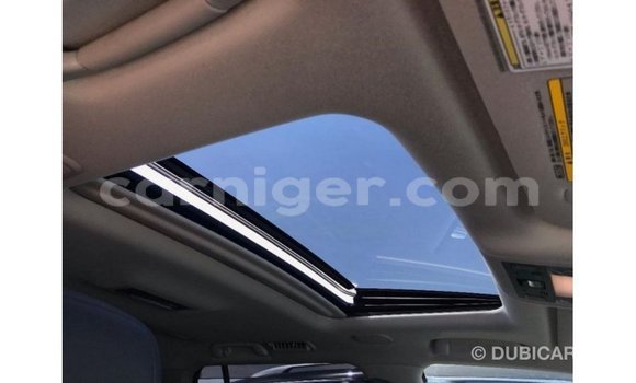 Buy Import Toyota Land Cruiser White Truck in Import - Dubai in Agadez Buy Import Toyota Land Cruiser White Truck in Import - Dubai in Agadez
