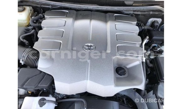Buy Import Toyota Land Cruiser White Truck in Import - Dubai in Agadez Buy Import Toyota Land Cruiser White Truck in Import - Dubai in Agadez