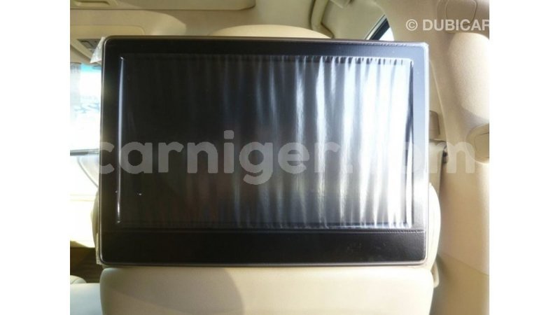 Big with watermark toyota land cruiser agadez import dubai 5940