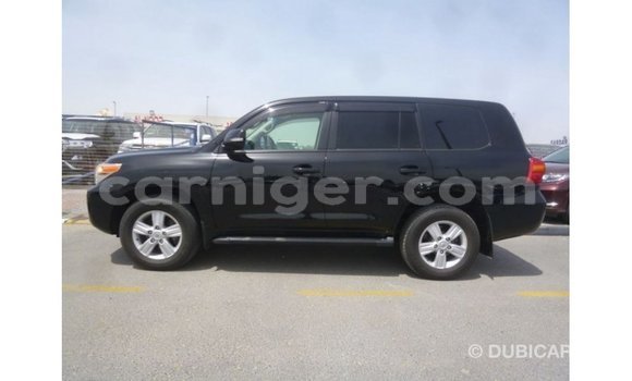 Acheter Import Utilitaire Toyota Land Cruiser Noir à Import - Dubai, Agadez Acheter Import Utilitaire Toyota Land Cruiser Noir à Import - Dubai, Agadez