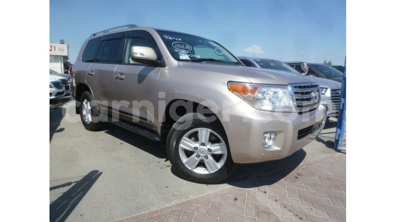 Big with watermark toyota land cruiser agadez import dubai 5942