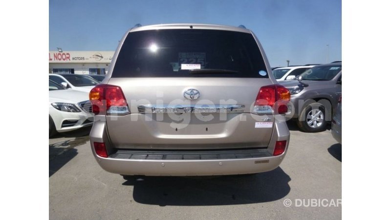 Big with watermark toyota land cruiser agadez import dubai 5942