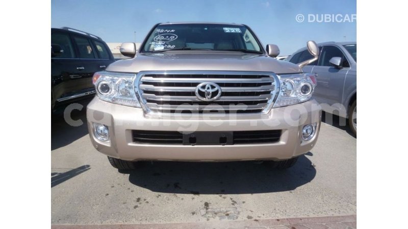 Big with watermark toyota land cruiser agadez import dubai 5942