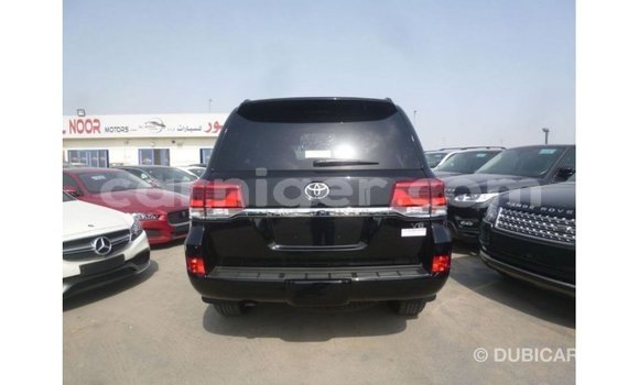 Buy Import Toyota Land Cruiser Black Truck in Import - Dubai in Agadez Buy Import Toyota Land Cruiser Black Truck in Import - Dubai in Agadez