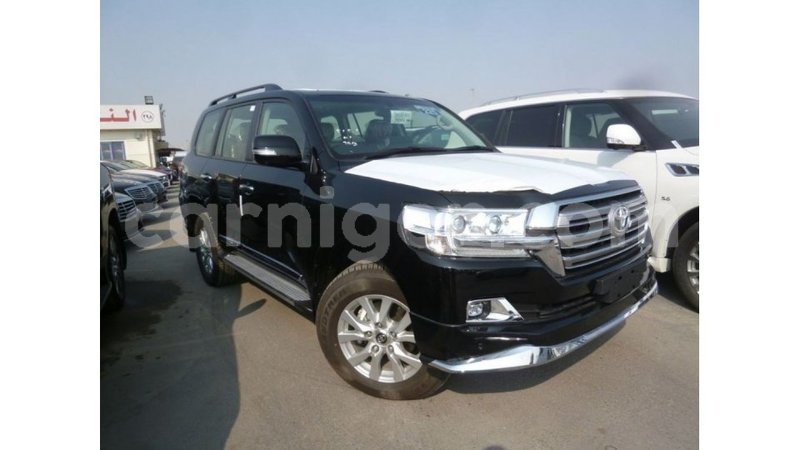 Big with watermark toyota land cruiser agadez import dubai 5945