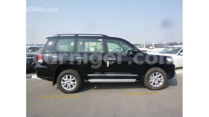 Big with watermark toyota land cruiser agadez import dubai 5945