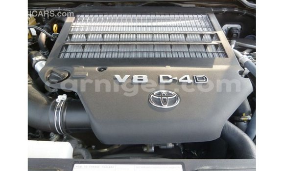 Sayi Imported Toyota Land Cruiser Black Babbar mota in Import - Dubai a Agadez Sayi Imported Toyota Land Cruiser Black Babbar mota in Import - Dubai a Agadez