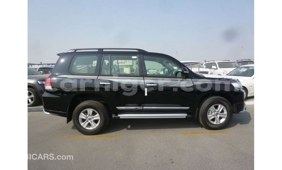Acheter Import Utilitaire Toyota Land Cruiser Noir à Import - Dubai, Agadez Acheter Import Utilitaire Toyota Land Cruiser Noir à Import - Dubai, Agadez