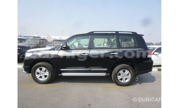 Acheter Import Utilitaire Toyota Land Cruiser Noir à Import - Dubai, Agadez Acheter Import Utilitaire Toyota Land Cruiser Noir à Import - Dubai, Agadez