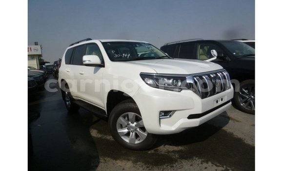 Sayi Imported Toyota Prado White Mota in Import - Dubai a Agadez Sayi Imported Toyota Prado White Mota in Import - Dubai a Agadez