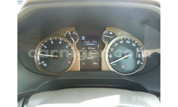 Sayi Imported Toyota Prado White Mota in Import - Dubai a Agadez Sayi Imported Toyota Prado White Mota in Import - Dubai a Agadez