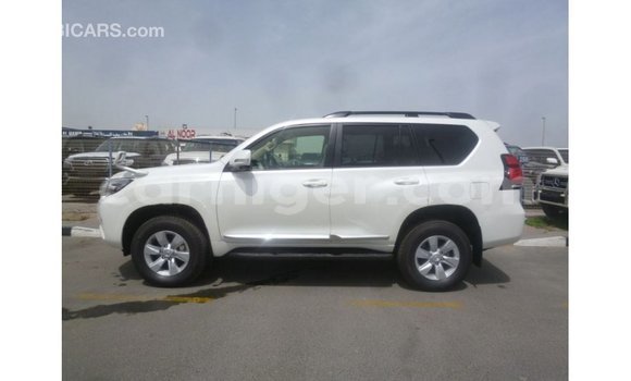 اشتري Imported Toyota Prado White سيارة في Import - Dubai في أغاديز اشتري Imported Toyota Prado White سيارة في Import - Dubai في أغاديز