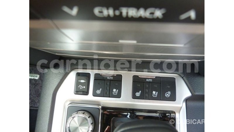 Big with watermark toyota land cruiser agadez import dubai 5953