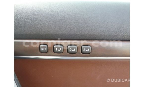 اشتري Imported Toyota Land Cruiser White شاحنة في Import - Dubai في أغاديز اشتري Imported Toyota Land Cruiser White شاحنة في Import - Dubai في أغاديز