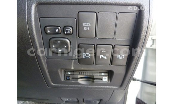 اشتري Imported Toyota Land Cruiser White شاحنة في Import - Dubai في أغاديز اشتري Imported Toyota Land Cruiser White شاحنة في Import - Dubai في أغاديز