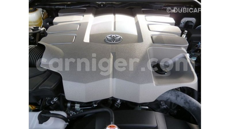 Big with watermark toyota land cruiser agadez import dubai 5953