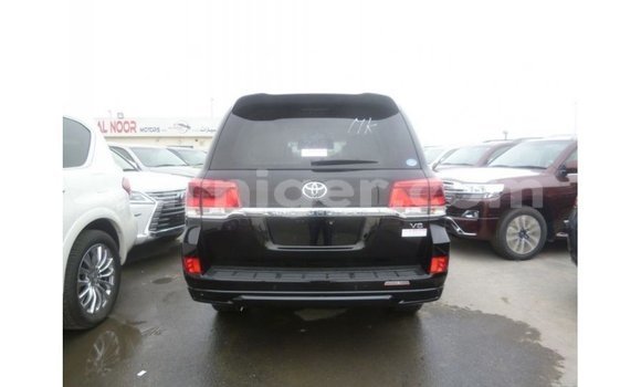 Acheter Import Utilitaire Toyota Land Cruiser Noir à Import - Dubai, Agadez Acheter Import Utilitaire Toyota Land Cruiser Noir à Import - Dubai, Agadez