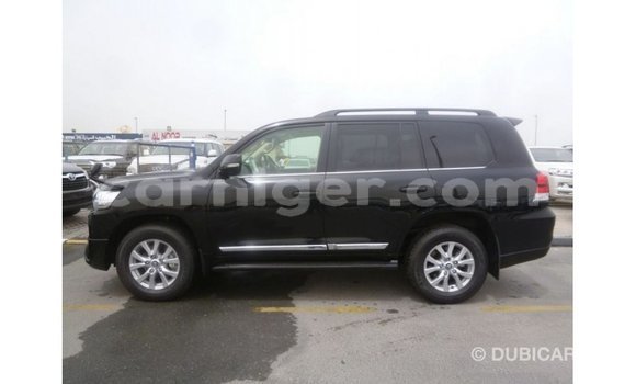 Acheter Import Utilitaire Toyota Land Cruiser Noir à Import - Dubai, Agadez Acheter Import Utilitaire Toyota Land Cruiser Noir à Import - Dubai, Agadez