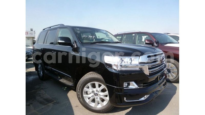 Big with watermark toyota land cruiser agadez import dubai 5955