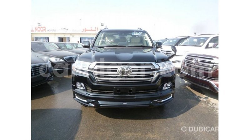 Big with watermark toyota land cruiser agadez import dubai 5955