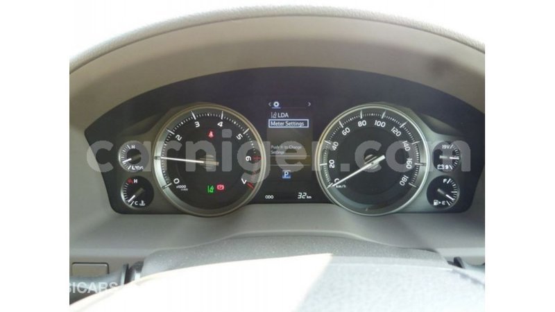 Big with watermark toyota land cruiser agadez import dubai 5955