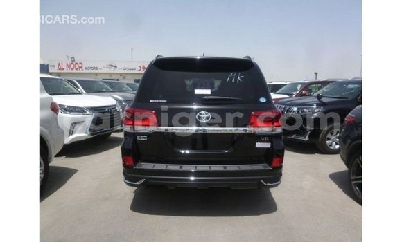 Acheter Import Utilitaire Toyota Land Cruiser Noir à Import - Dubai, Agadez Acheter Import Utilitaire Toyota Land Cruiser Noir à Import - Dubai, Agadez