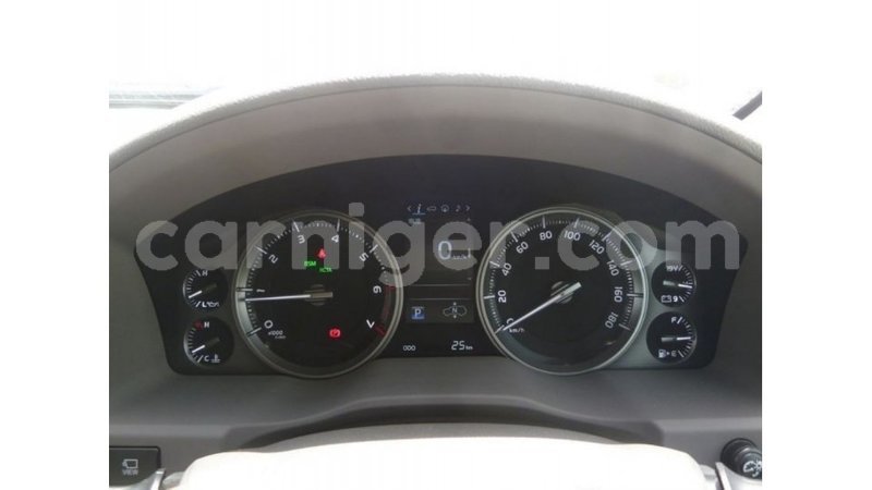 Big with watermark toyota land cruiser agadez import dubai 5956