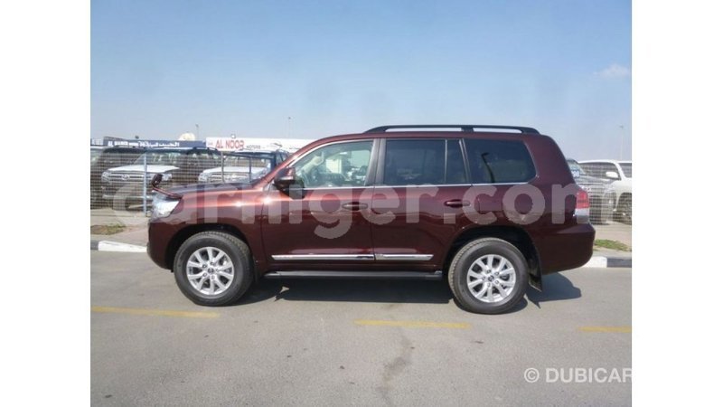 Big with watermark toyota land cruiser agadez import dubai 5957