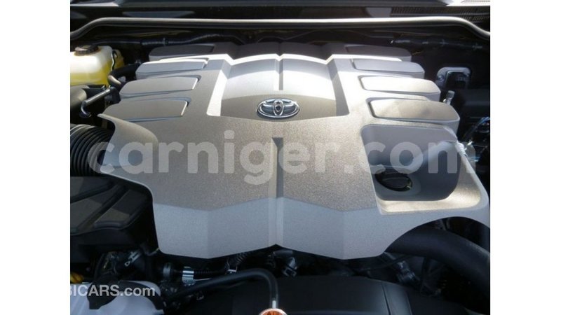 Big with watermark toyota land cruiser agadez import dubai 5957